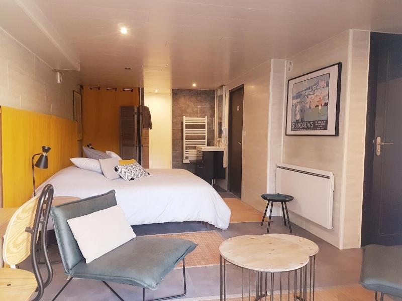 Ambition Zen Presles Hotel Presles  Ngoại thất bức ảnh