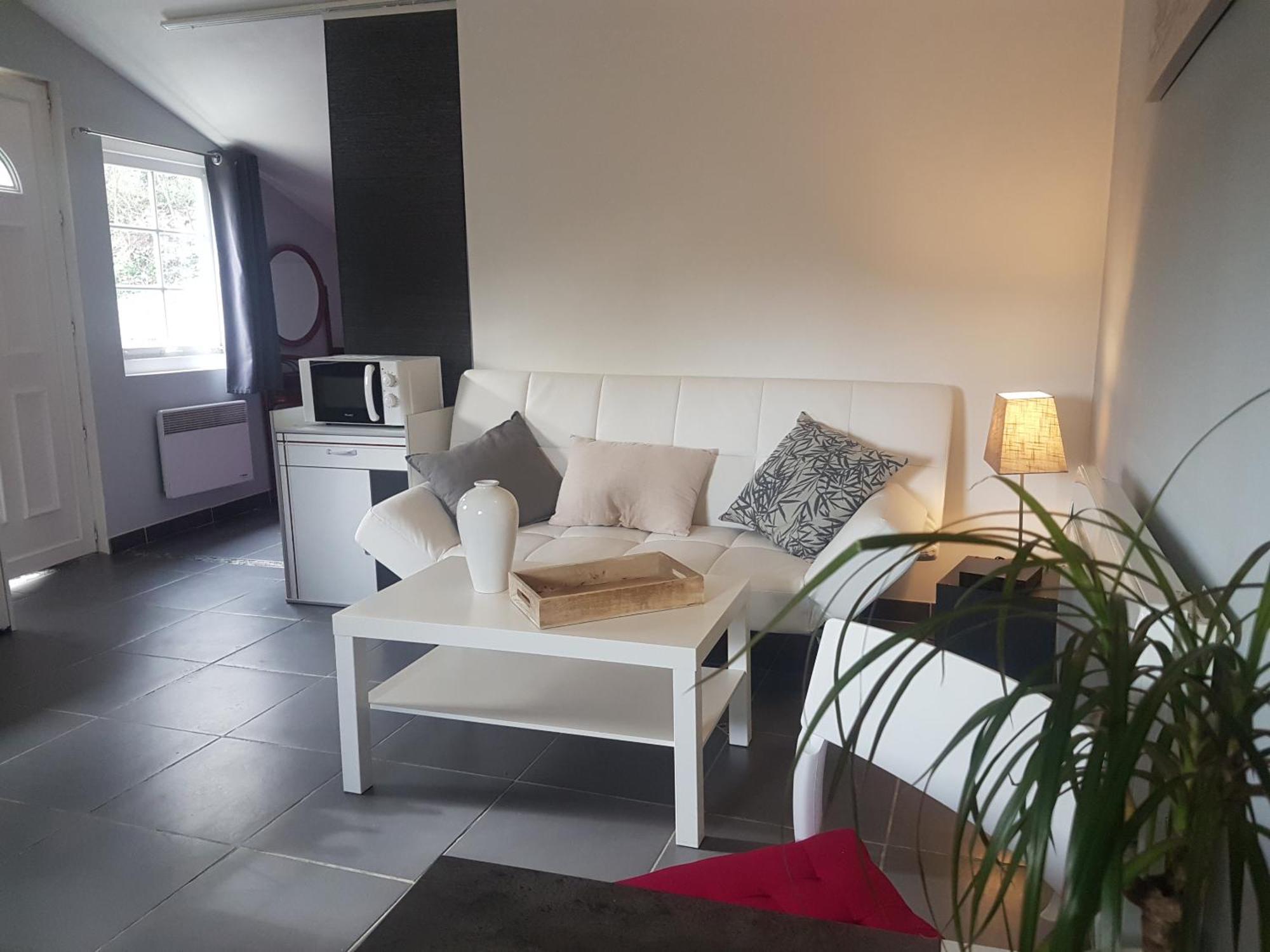 Ambition Zen Presles Hotel Presles  Ngoại thất bức ảnh