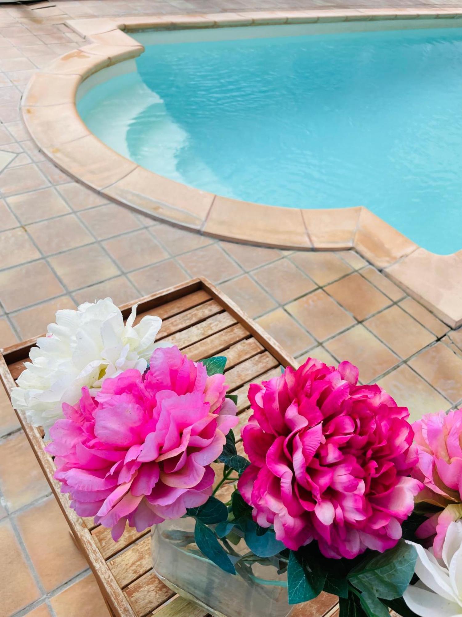 Ambition Zen Presles Hotel Presles  Ngoại thất bức ảnh